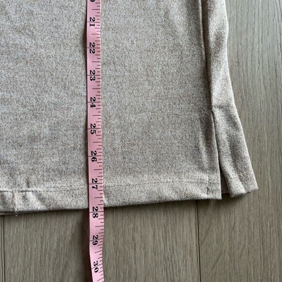 Alison Andrew’s Women’s Tan Button Sweater Size XL - Picture 10 of 10